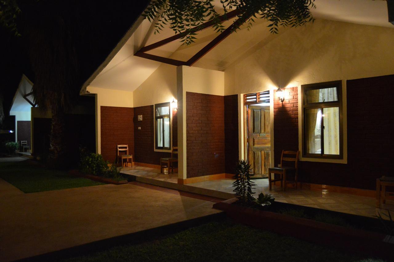 Twiga Lodge And Campsiteムトワンブ エクステリア 写真